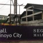 Proses pembangunan Mall Dinoyo City yang rencananya rampung bulan Juni mendatang. (foto: hamid/BANGSAONLINE)
