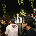 Wali Kota Eri bersama Forkopimda Surabaya berkeliling untuk meninjau PPKM Darurat, Sabtu (3/7/2021) malam.