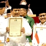 Prabowo Subianto dan A Muhaimin Iskandar pegang koalisi deklarasi. Foto: ist