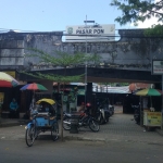 Pasar Pon Trenggalek yang menungu rencana relokasi oleh Pemkab.  Foto: HERMAN S/BANGSAONLINE
