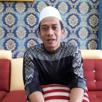 Ustad Roni Ghozali, Pengasuh Pondok Pesantren Darussalam Bangil.