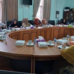 Suasana hearing di ruang Komisi D DPRD Jombang.