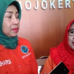 Christiana Indah Wahyu Kadinkes Kota Mojokerto, didampingi Ketua BNN.