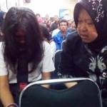 Wali Kota Surabaya memberi nasihat kepada pelajar mbolos. foto: humas/devi
