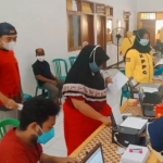 Suasana giat vaksinasi di kantor DPD Golkar Kota Probolinggo.
