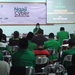Suasana saat baiat puluhan anggota Cyber Nahdlatul Ulama di UNUSIDA.