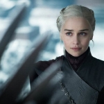 Emilia Clarke, dalam Game of Thrones. foto: internet