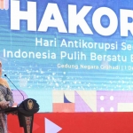 Gubernur Jawa Timur, Khofifah Indar Parawansa, saat memberi sambutan.