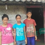 Inilah ketiga anak Tasri, korban pembunuhan di Puncak Permai, Surabaya. foto: SUWANDI/ BANGSAONLINE