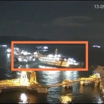 Tangkapan layar video tabrakan kapal ferry di Pelabuhan Ketapang, Banyuwangi.