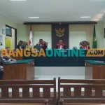 Sidang gugatan lanjutan PMH di Pengadilan Negeri Jombang. Foto: AAN AMRULLOH/BANGSAONLINE
