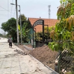 Proyek betonisasi Jalan Banjarsari-Damarsih, Sidoarjo, yang hampir rampung. Foto: Ist
