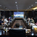 Rapat gabungan membahas pengendalian inflasi di Ruang Rapat Utama Balai Kota Among Tani Kota Batu, Selasa (31/05/2022).