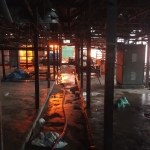 Kondisi Pasar Sidayu saat terbakar. Foto: SYUHUD/ BANGSAONLINE