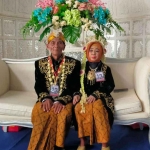 Salah satu peserta nikah masal yang digelar Pemkab Ngawi,  Minggu (27/11/2022).