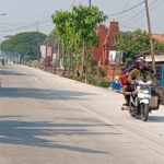 Jalan Raya Kecamatan Mojoanyar yang kini sudah mulus usai dilakukan peningkatan.