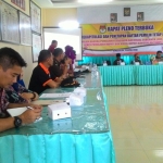 KPU Kabupaten Bangkalan menggelar rapat pleno  terbuka rekapitulasi dan penetapan DPT, di Aula KPU Jl. RE Martadinata No.1A, Kamis (19/4). 