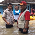 Bupati Bojonegoro ketika melakukan sidak persiapan menghadapi banjir bandang Bengawan Solo.