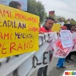 Pendukung Prabowo di Aceh saat demo. Foto: merdeka.com