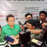 Sekjen DPP PKB, Hasanuddin Wahid, ketika memberi keterangan kepada awak media usai rapat pleno gabungan Dewan Syuro dan Tanfidz. Foto: Ist