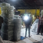 Kondisi pabrik plastik di Desa Sambungrejo, tempat korban ditemukan meninggal dunia.