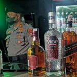 Hasil sitaan minuman alkohol oleh TNI-Polri dan Satpol PP Kabupaten Tuban.