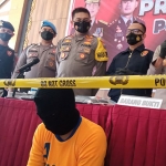 Kapolres Madiun, AKBP Anton Prasetyo, saat menjelaskan kronologi serta tuntutan kepada pelaku begal payudara.