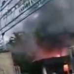 Sebuah gudang bekas pabrik PT Kertas Leces (PTKL) Kabupaten Probolinggo saat dilalap si jago merah.