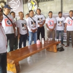 Relawan ProJo Ganjar Jawa Timur saat nobar pengumuman cawapres.