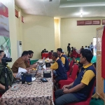 Proses perekaman E-KTP warga binaan di Lapas Surabaya, Selasa (28/2/2023)