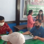 Proses pencairan honor dan tukin guru TK dan PAUD di Kabupaten Probolinggo. (foto: ist).