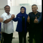 MKP dan Choirun Nisa bersama Ketua DPW Nasdem Jatim Effendy Chorie di kantor DPW Nasdem Jawa Timur. (Yudi EP/BangsaOnline.com)