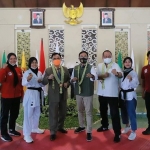 Komite Olahraga Nasional Indonesia (KONI) Kabupaten Pamekasan menggelar musorkab (musyawarah olahraga kabupaten) di Mandhapah Agung Ronggosukowati, Selasa (14/9/2021). (foto: ist)