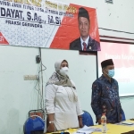 Anggota DPRD Jatim Hidayat saat giat reses di Desa Mlaten, Jumat (5/11) malam.