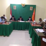Sidang sengketa di Kantor Bawaslu Surabaya, Rabu (21/10/2020). (foto: ist)