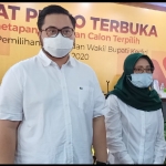 Dhito-Dewi saat menghadiri penetapan paslon terpilih yang digelar KPU Kabupaten Kediri.