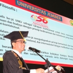 Rektor Unej Iwan Taruna menyampaikan pidato tahunan dalam rangka Dies Natalis ke-56.