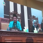 Ketua DPRD Pasuruan H. M. Sudiono Fauzan dan Wakil Ketua DPRD Rias Yudikari Drastika saat membahas perda RTRW.