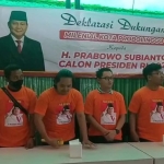Relawan yang terdiri dari para kaum milenial di Kota Probolinggo saat memberi dukungan kepada Prabowo Subianto untuk menjadi presiden pada Pemilu 2024.