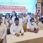 Anwar Sadad dan sejumlah pengurus DPD Partai Gerindra Jatim memberikan keterangan pers usai Rakerda di Hotel Wyndham, Surabaya. foto: DIDI ROSADI/BANGSAONLINE