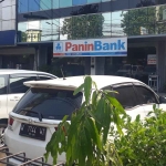 TKP pembobolan Kantor Bank Panin di Jalan A. Yani, Sidoarjo.