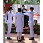 Wali Kota Pasuruan, Saifullah Yusuf, saat menjadi inspekstur upacara pengibaran bendera dalam peringatan Hari Pahlawan 2021.