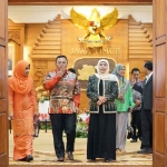 Gubernur Khofifah saat menyambut Chief Minister of Selangor Yang Amat Berhormat Dato