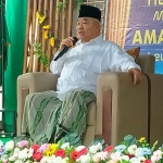 Prof Dr KH Asep Saifuddin Chalim, MA, saat memberikan taushiah dalam acara Haflah Akhirussanah Madrasah Aliyah Unggulan Amanatul Ummah 02 Leuwimunding Majalengka Jawa Barat, Jumat (24/6/2022). Foto: MMA/ BANGSAONLINE.com