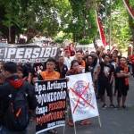 Para suporter Persibo Bojonegoro saat menggelar aksi demo beberapa waktu lalu.