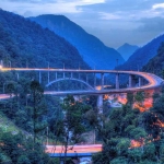 Jembatan Kelok Sembilan, Payakumbuh, Sumatra Barat, yang dibangun menggunakan produk dari SIG. Foto: Ist