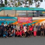 Para kader PDIP Tuban saat hendak berangkat ke Jakarta.
