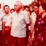 Bob Sadino bercelana pendek temui Presiden Soeharto. ©2015 Merdeka.com