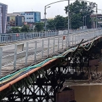Jembatan Lama Kota Kediri yang masih terlihat kokoh. Foto: Ist
