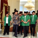 Presiden RI, Joko Widodo saat menerima Ketua Umum dan pimpinan wilayah GP Ansor se-Indonesia di Istana Kepresidenan. Foto: Ist